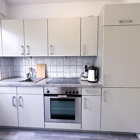 Stilvolles, Frisch Renoviertes 2Zi Apartment Mit Kueche Und Balkon In Kliniknaehe Bad Oeynhausen Luaran gambar