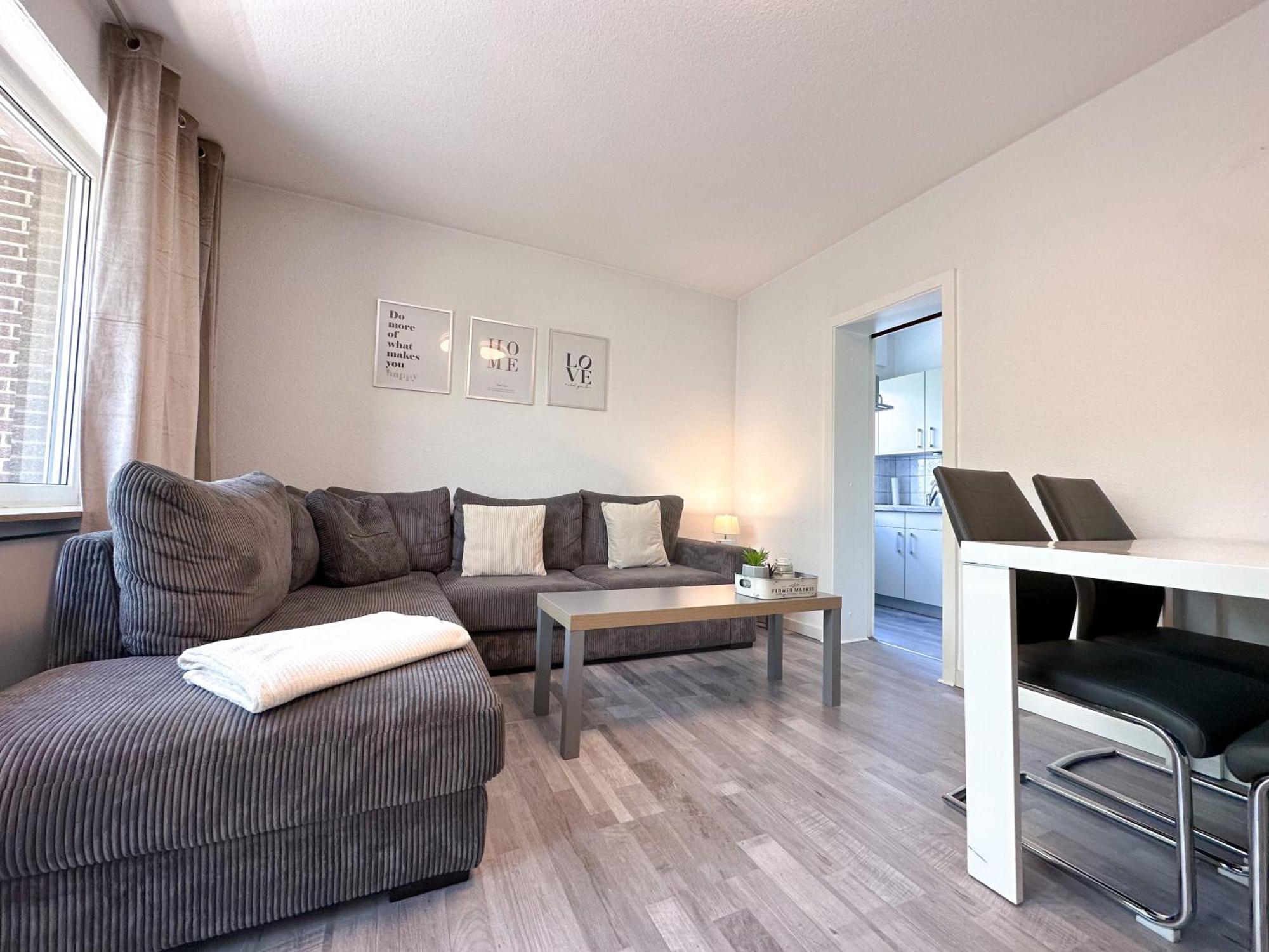 Stilvolles, Frisch Renoviertes 2Zi Apartment Mit Kueche Und Balkon In Kliniknaehe Bad Oeynhausen Luaran gambar